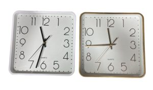 RELOJ GRANDE 28CM CUADRADO